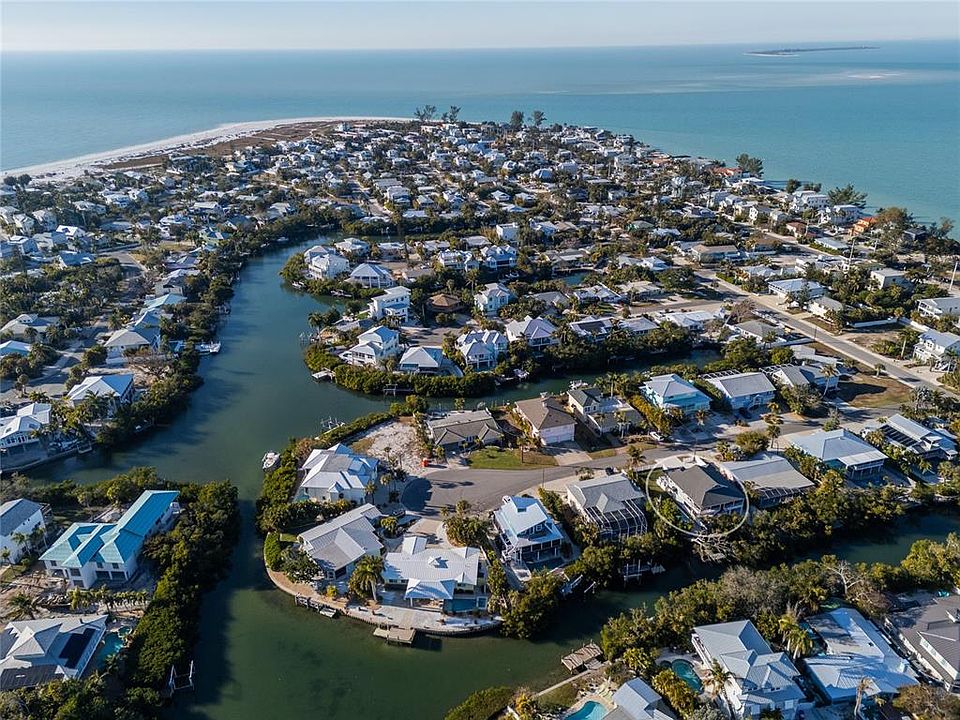 1st image of 108 PELICAN DRIVE