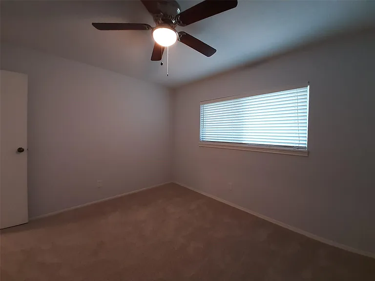 8 Fawnchase Ct — Photo 23