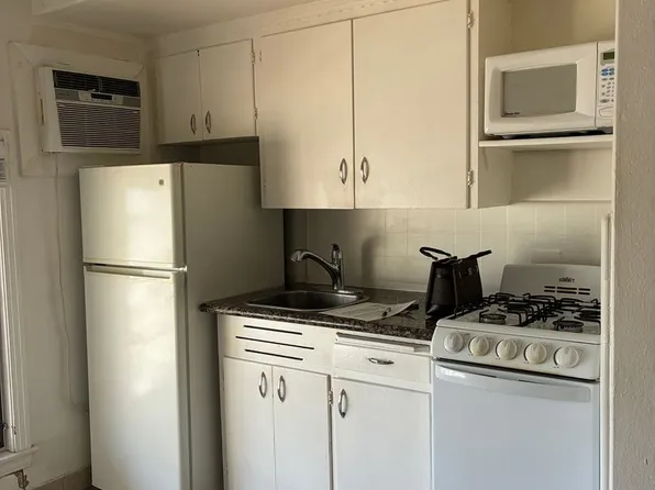 2727 i St