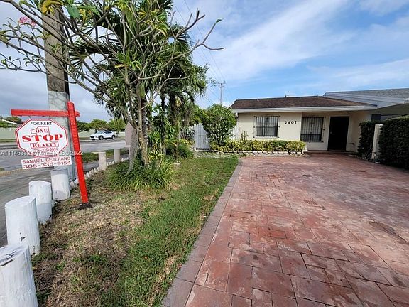 2nd image of 2401 SW 102nd Ave #0