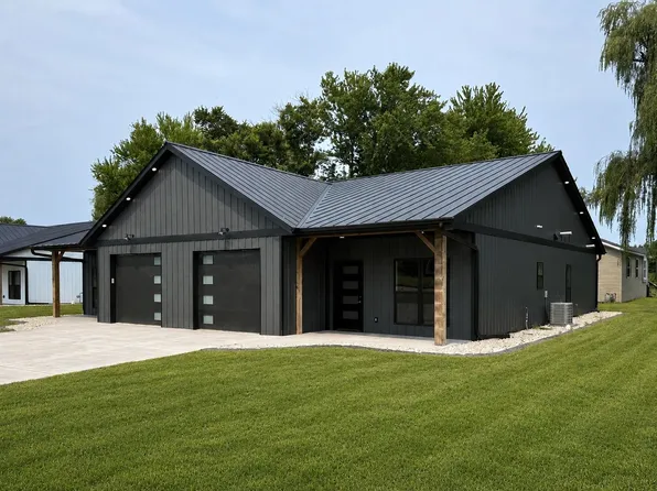 802A Sharon, Arena, WI 53503