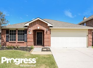 5708 Mountain Bluff Dr, Fort Worth, TX 76179