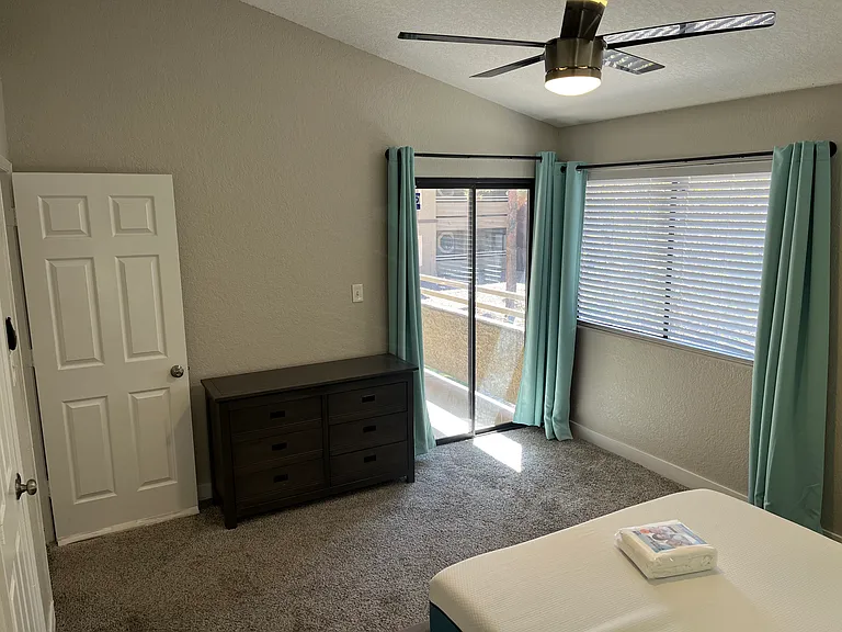 5044 S Rainbow Blvd #201 — Photo 11