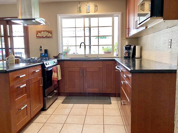 3rd image of 5866 Lake Lindero Dr