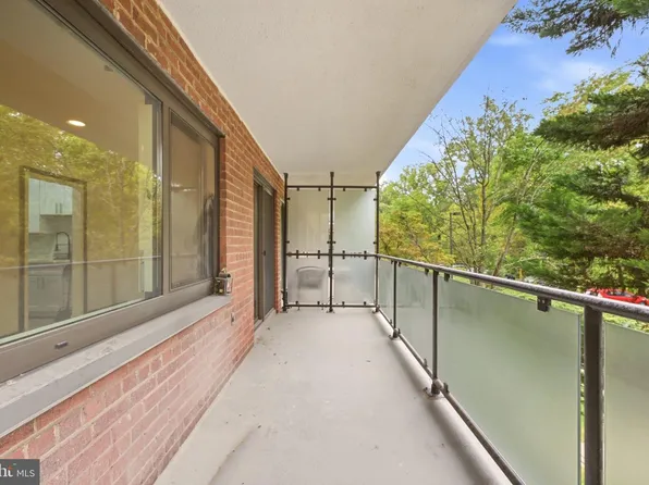 4201 Cathedral Ave NW, Washington, DC 20016