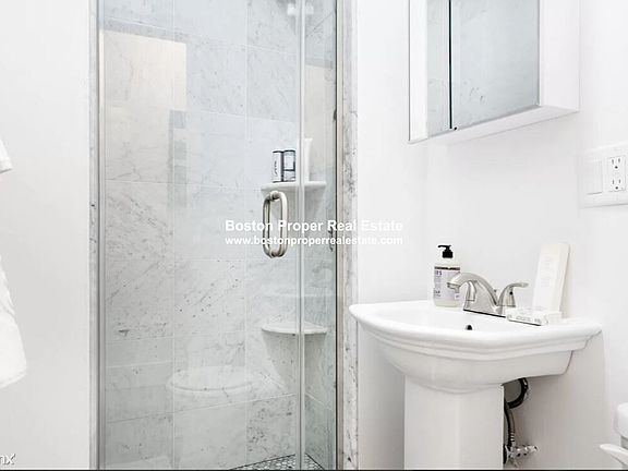 24 Phillips St. #2 Boston - Beacon Hill Unit Photo 6