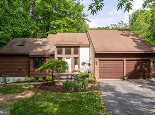 514 Saint Annes Ln, Exton, PA 19341