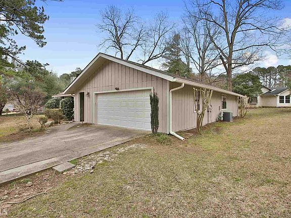 3rd image of 501 Waterwood Bnd