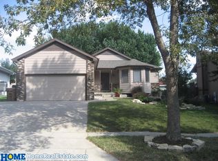4910 Bunker Hill Rd, Lincoln, NE 68521