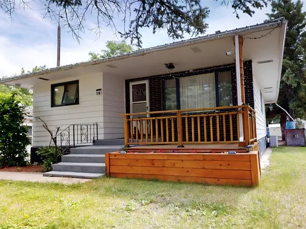 210 Cypress Street, Maple Creek, SK S0N 1N0