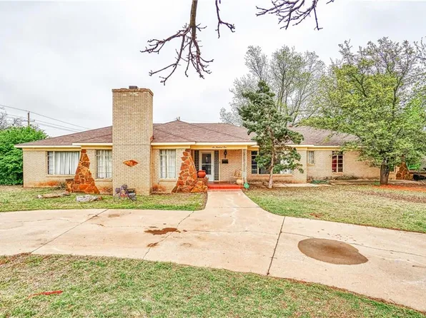 601 S 6th St, Clinton, OK 73601