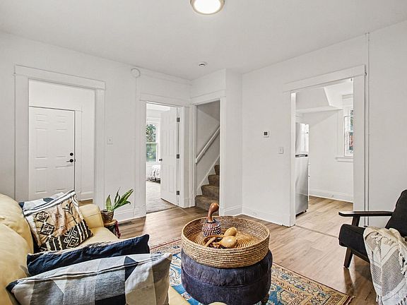 3rd image of 2245 Quebec Rd