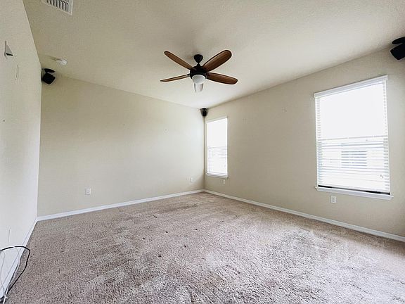 4th image of 8221 Lakeview Crossing Dr