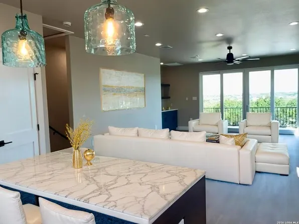 748 Riviera, Canyon Lake, TX 78133