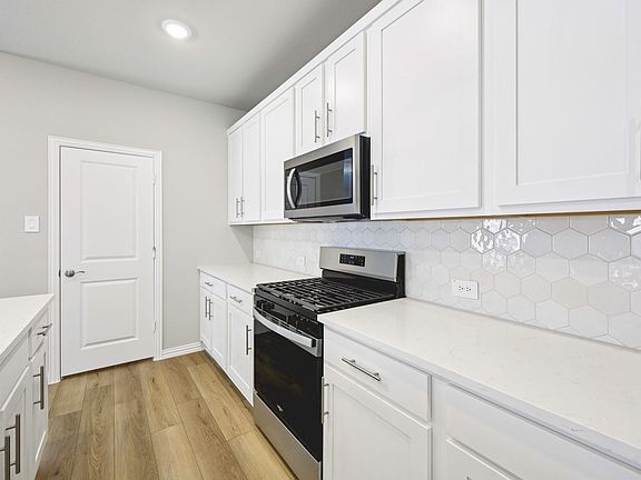 7th image of this home