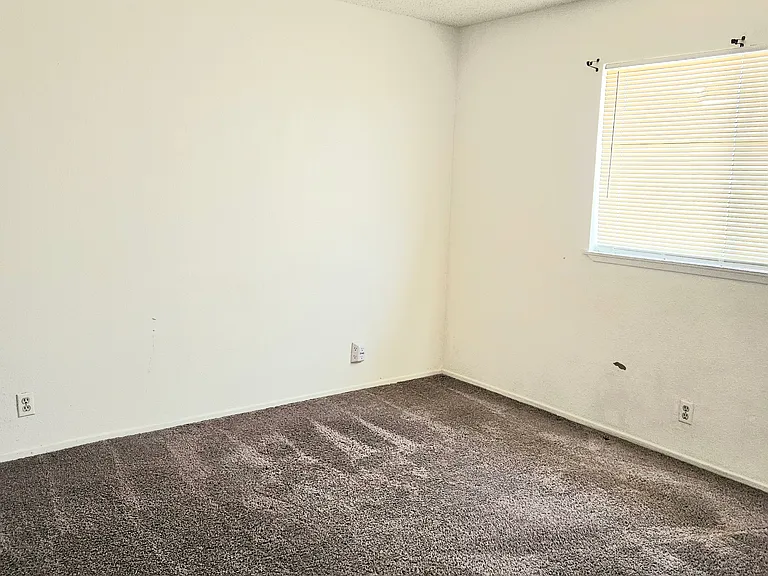 16137 Apple Valley Rd #2 — Photo 7