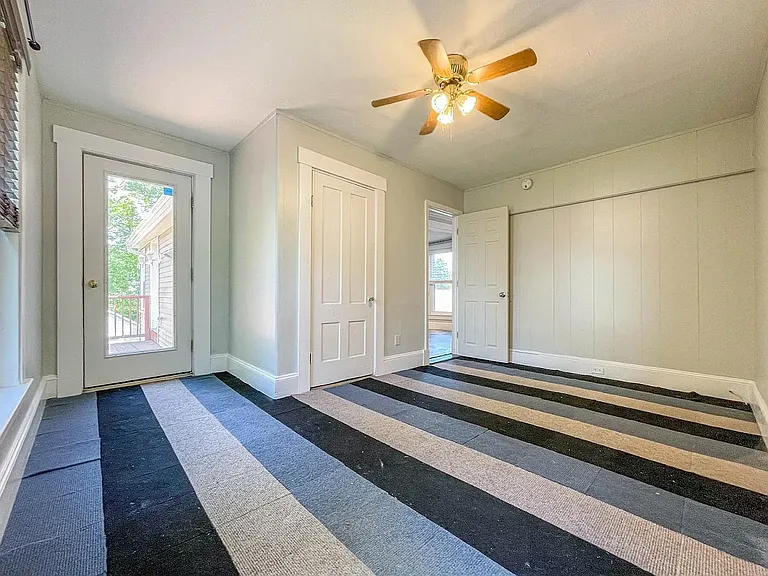 27 Brentwood St #2 — Photo 31