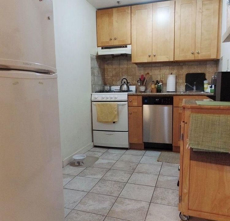 2nd image of 21 W 120th St APT 8
