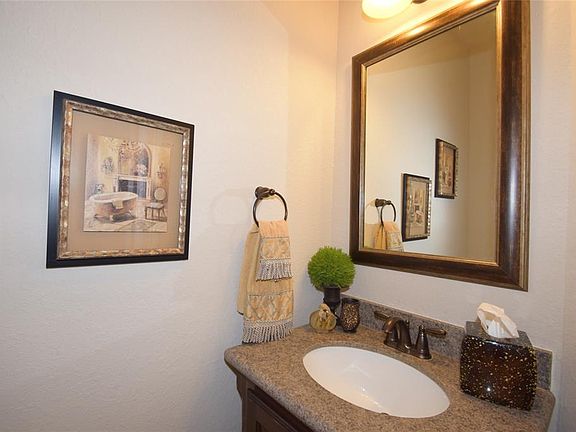 5th image of 6127 Crystal Oaks Dr