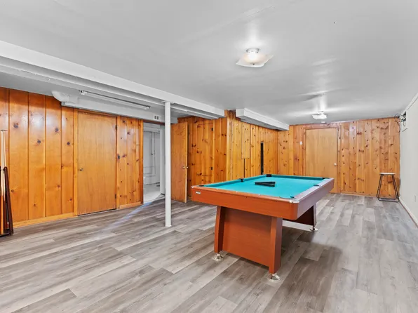 3216 N Downer Ave, Milwaukee, WI 53211