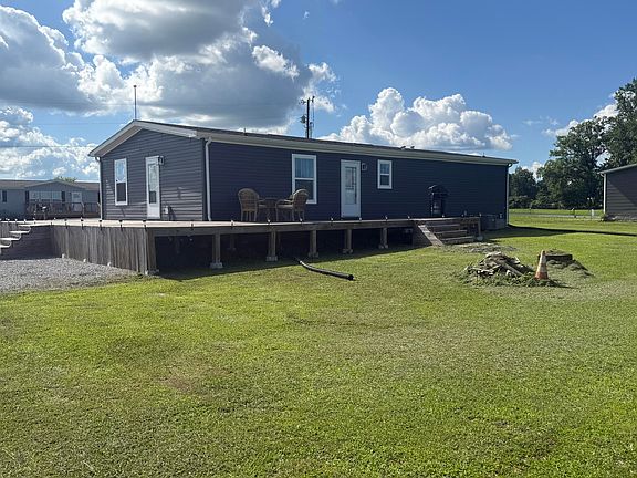 4th image of 150 Village Ln