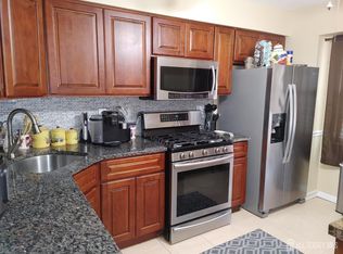 2801 N Oaks Blvd, North Brunswick, NJ 08902