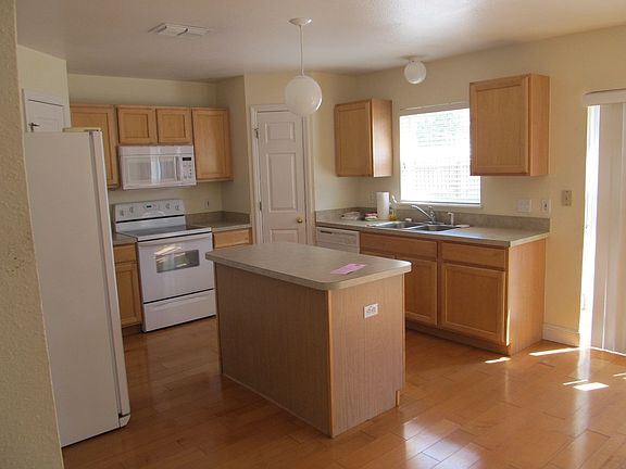 2nd image of 1103 Soaring Osprey Way