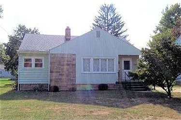 4628 Euclid Blvd photo 1