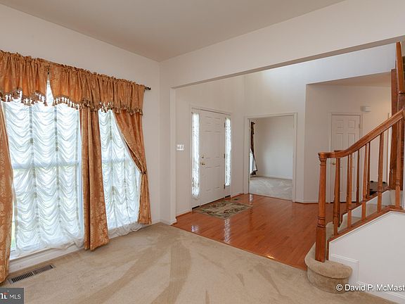 5th image of 113 Picasso Ct
