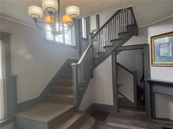 275 S Goodman St, Rochester, NY 14607