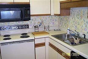 2nd image of 250 W 2nd St #7B