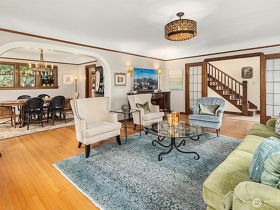 5th image of 3939 Meridian Avenue N