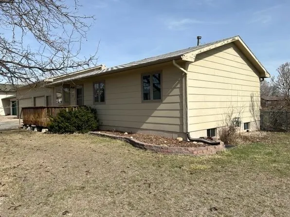 1612 Plateau Ln, Rapid City, SD 57703