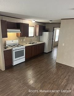 5th image of 65 Willow St #65