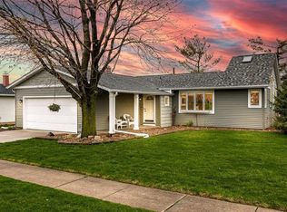 1732 26th St NW, Cedar Rapids, IA 52405