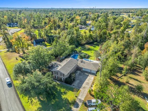 357 White Oak Dr, Lake Charles, LA 70611