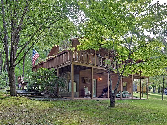 Lower Level Entrance 