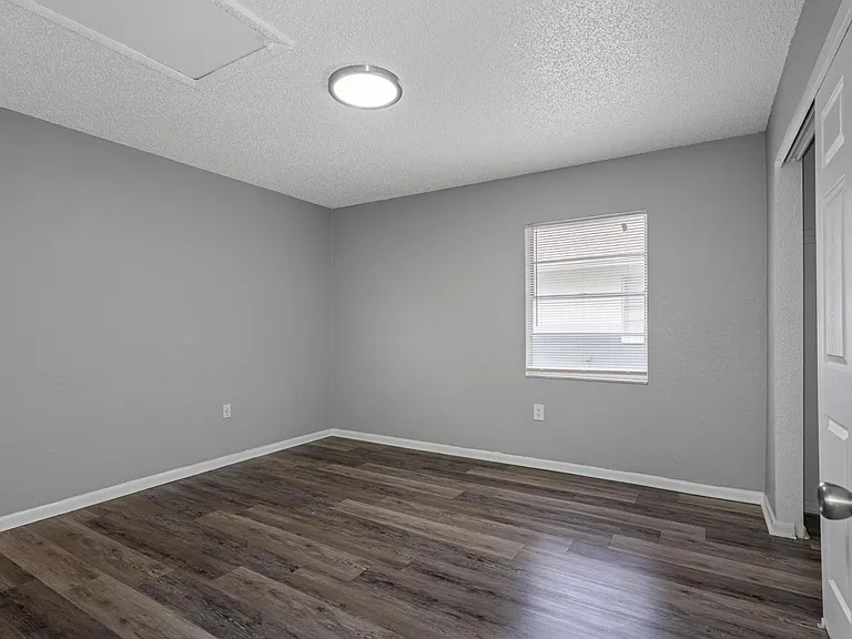 Palm Square Homes — Photo 14
