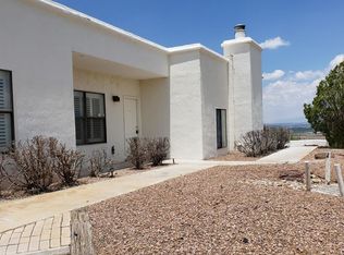 6285 Desert Star Rd, Las Cruces, NM 88005