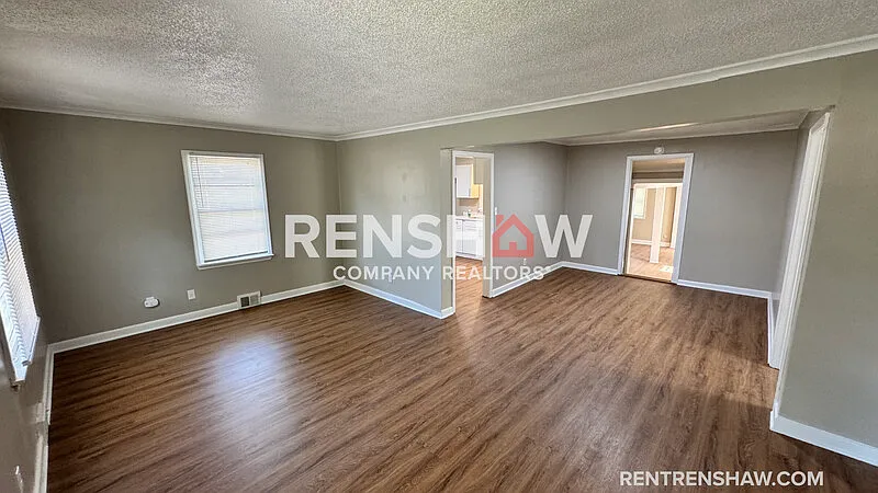 4 bed, 2.0 bath, 2176 sqft, $1,550 — Photo 2
