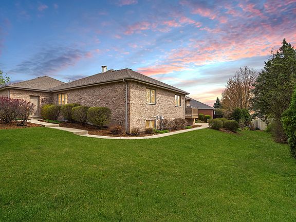 3rd image of 2321 Kerry Ln