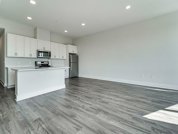 2nd image of 660 Grand St APT 210