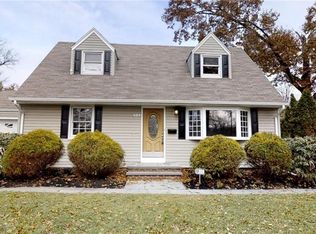 639 Fox Ct, Ridgewood, NJ 07450