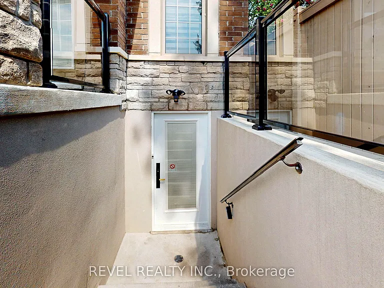 Schoolbridge St — Photo 34
