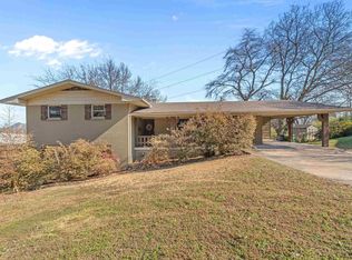 17 Oakwood Rd, Little Rock, AR 72202