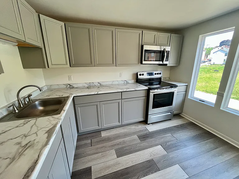 115 W 9th Ave #6 — Photo 7
