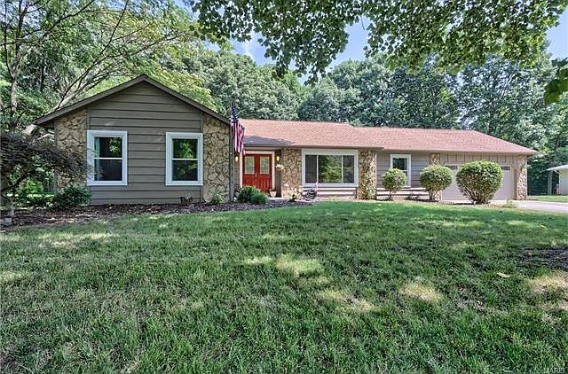 1st image of 9 Trailridge Ln