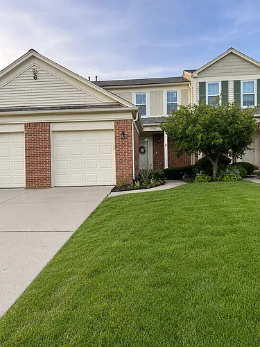43584 Yorkville Dr Photo 1