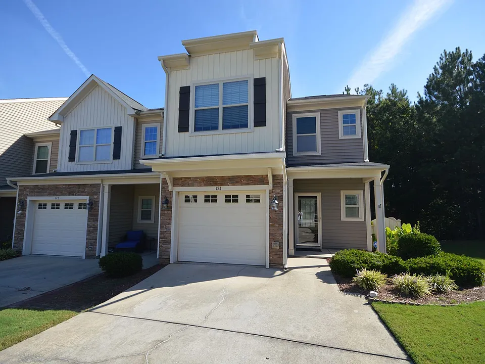 121 Cypress Hill Ln