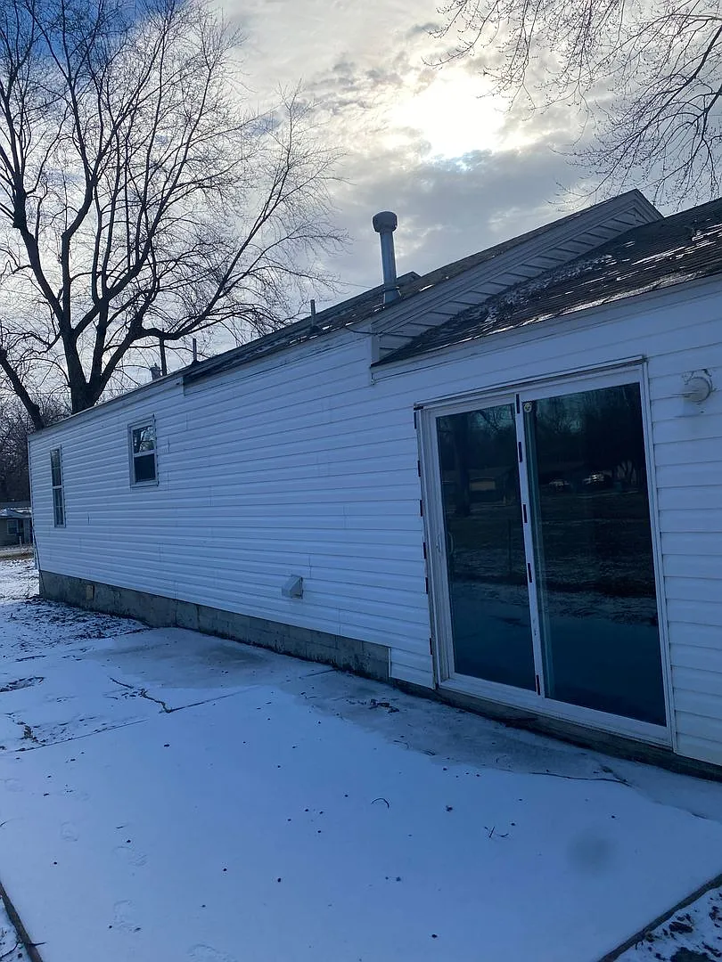 3 Bedroom Home — Photo 2